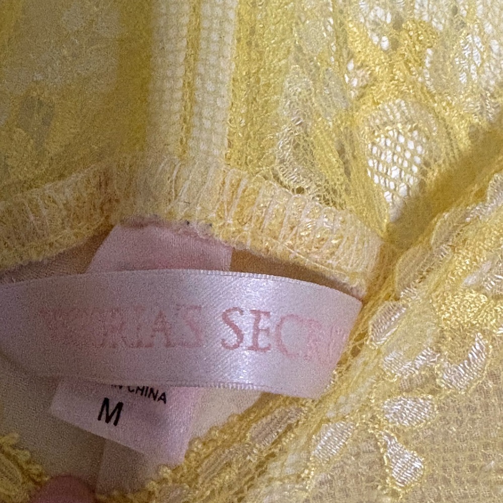 Victoria's Secret Cream and Yellow Lace Chemise - Picture 4 of 8